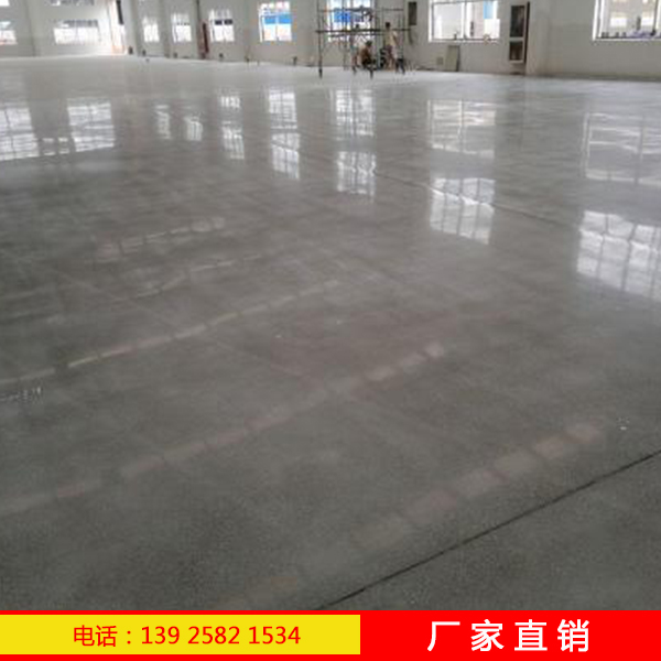 混凝土硬化劑?提高混凝土的耐磨性、抗壓性、致密性